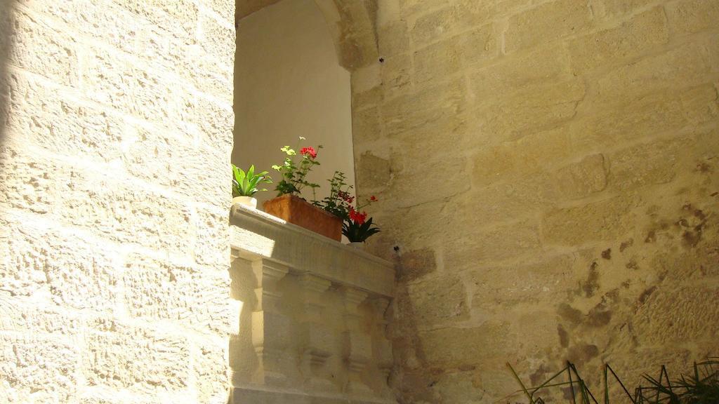Le Richelieu Bed and Breakfast Uzès Zewnętrze zdjęcie