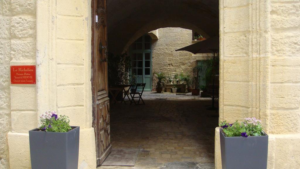 Le Richelieu Bed and Breakfast Uzès Zewnętrze zdjęcie