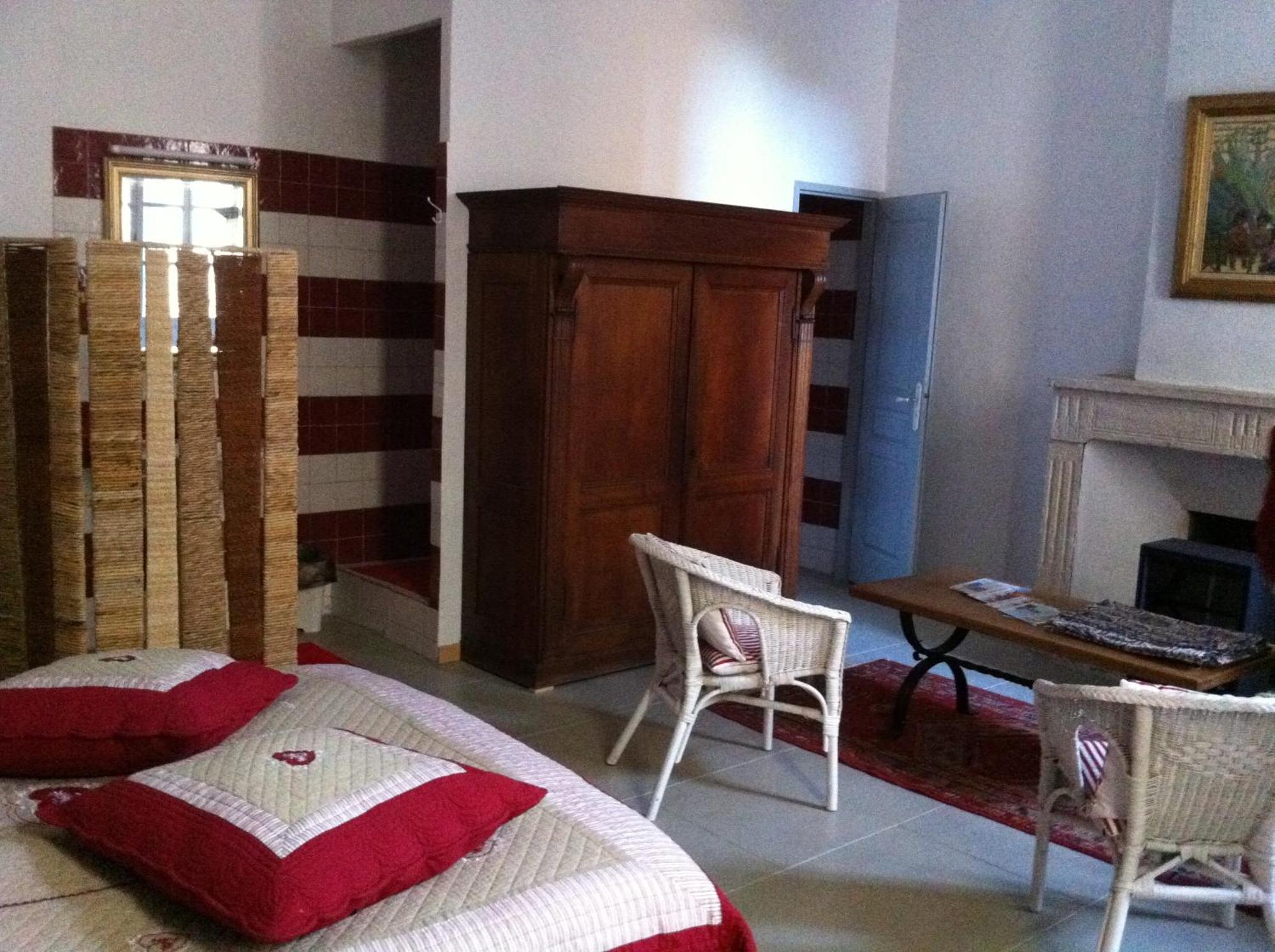 Le Richelieu Bed and Breakfast Uzès Zewnętrze zdjęcie
